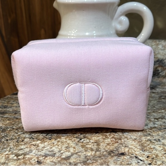 Christian Dior NWOT CD Embroidered Logo Pink Soft Makeup Bag/Pouch/Clutch - Picture 1 of 3